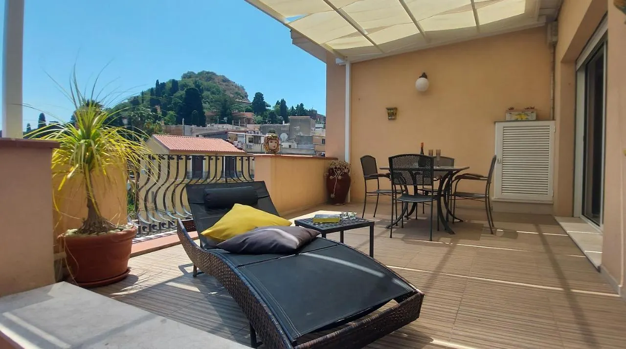 I Due Grifoni Apartments Taormina 0*,  Italy