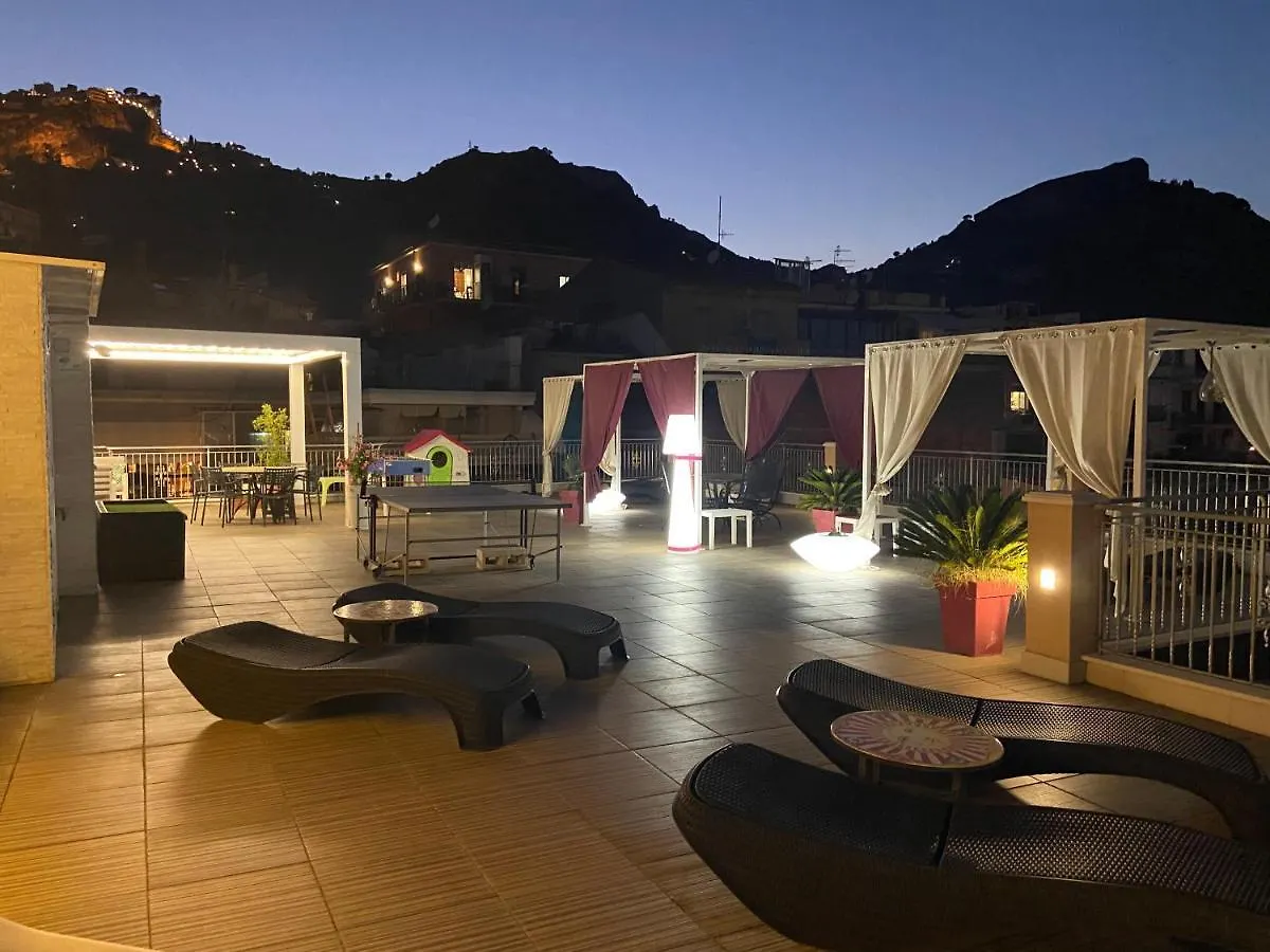 I Due Grifoni Apartments Taormina