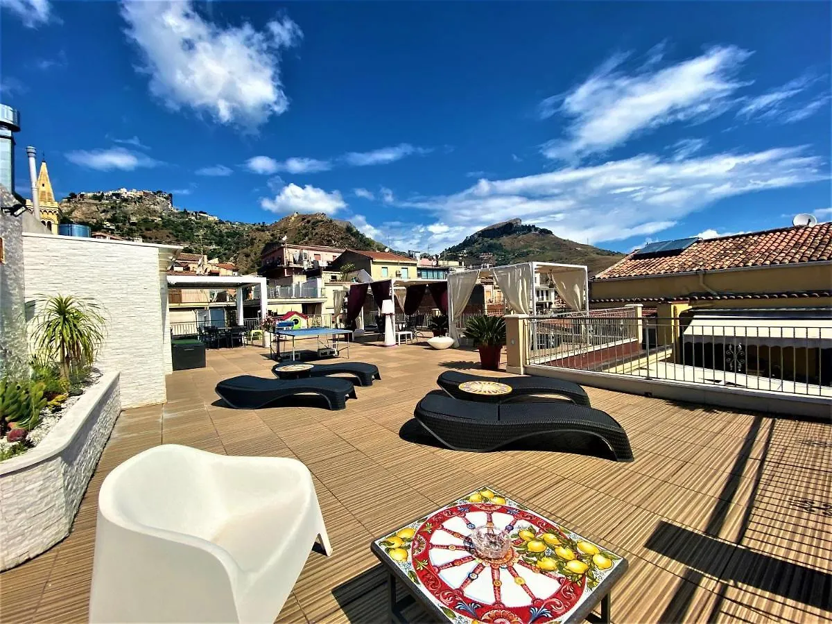 I Due Grifoni Apartments Taormina