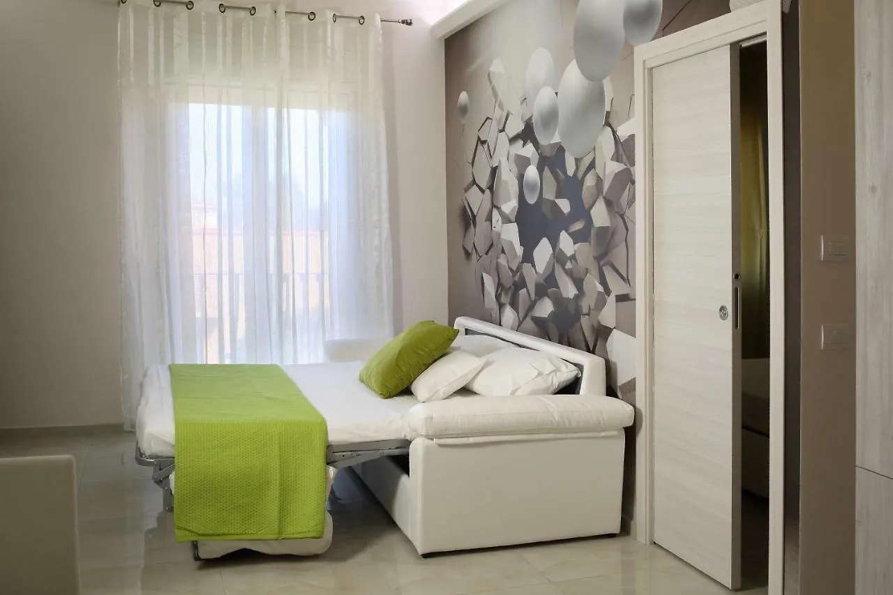 I Due Grifoni Apartments Taormina Italy