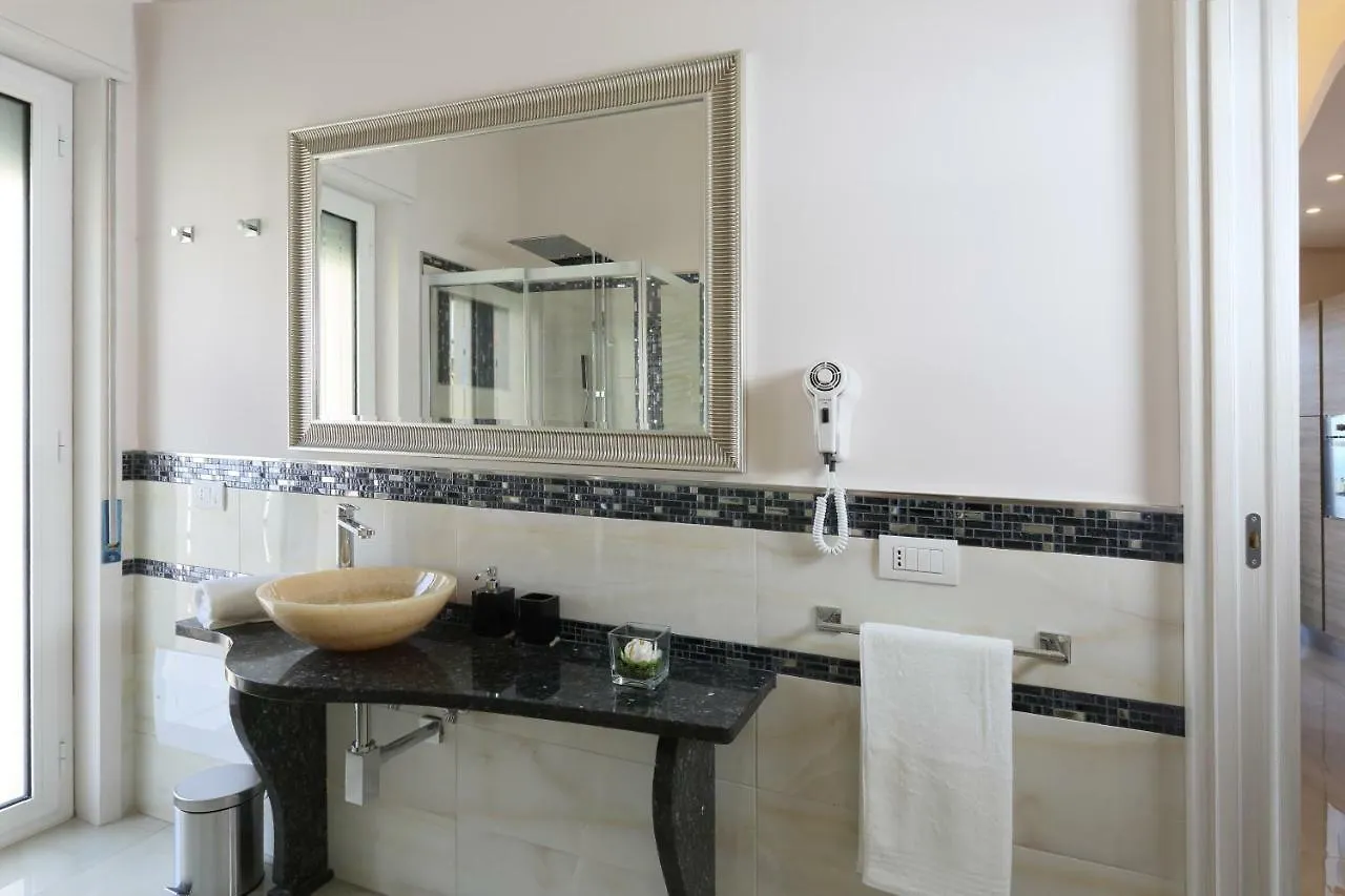 I Due Grifoni Apartments Taormina Italy