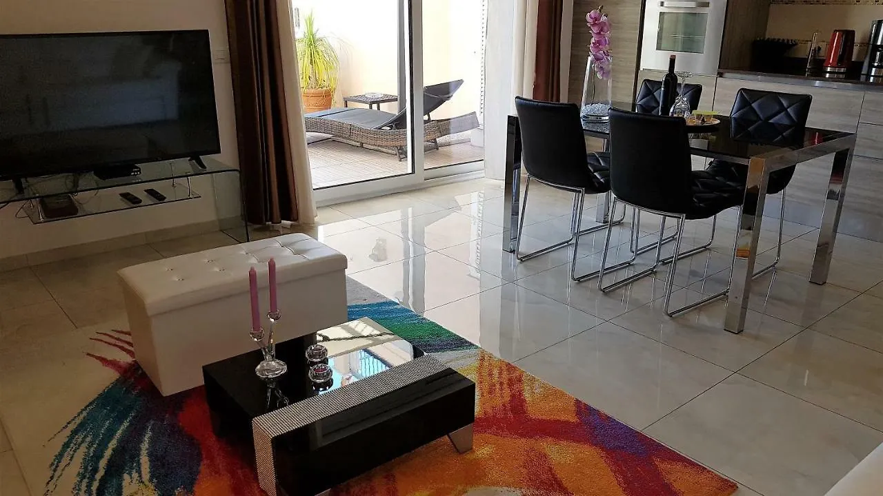 I Due Grifoni Apartments Taormina 0*,  Italy