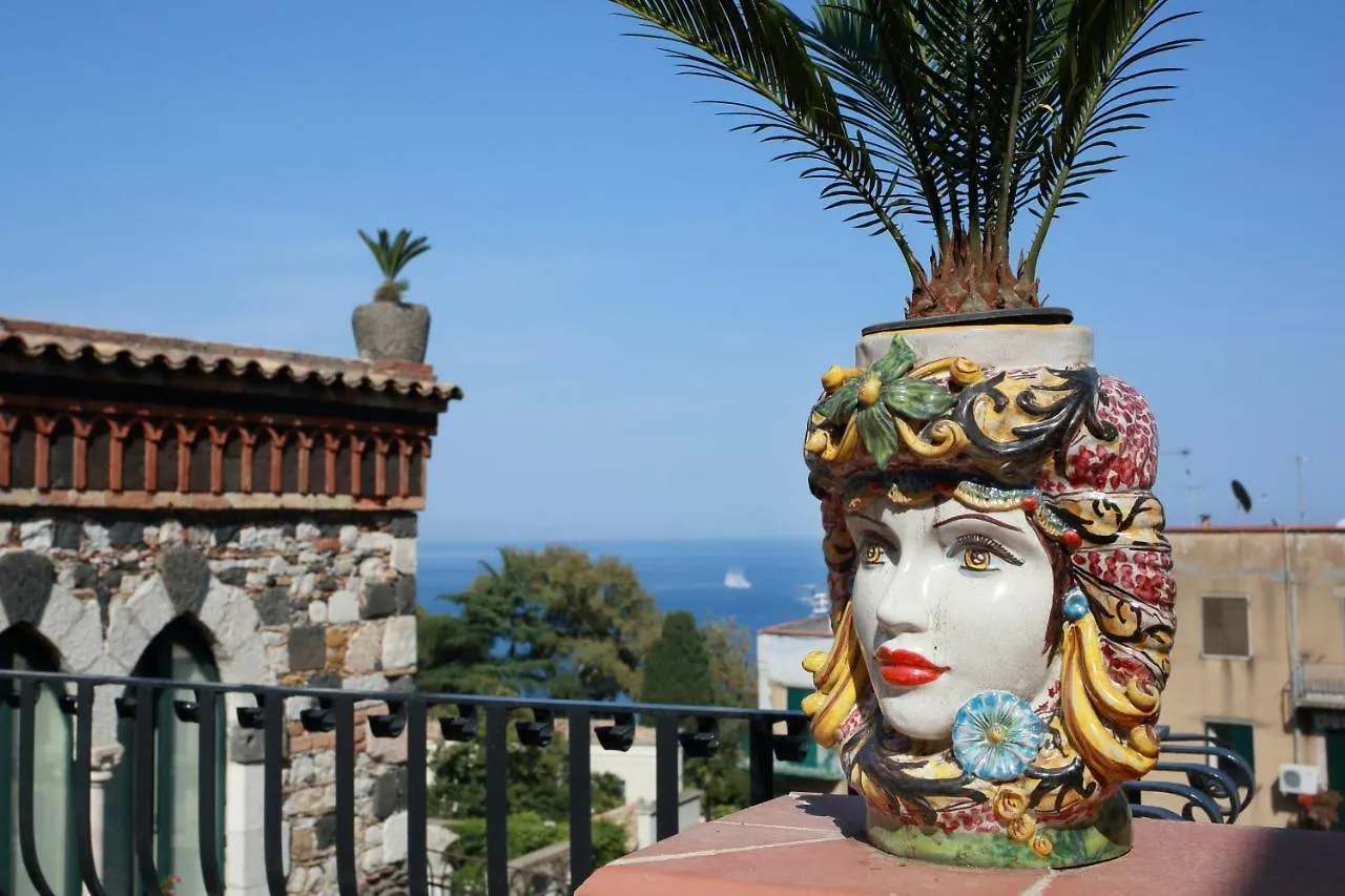 I Due Grifoni Apartments Taormina 0*,