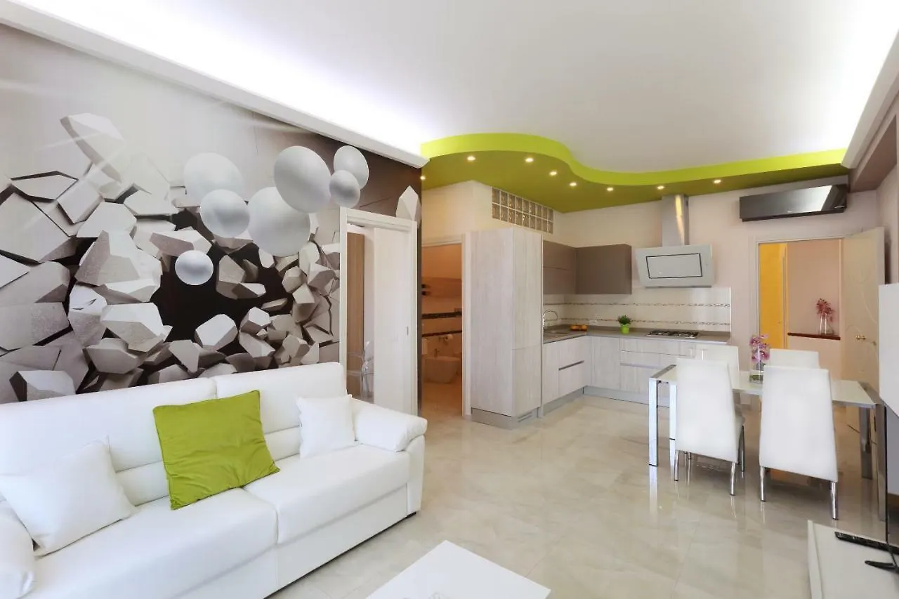 I Due Grifoni Apartments Taormina