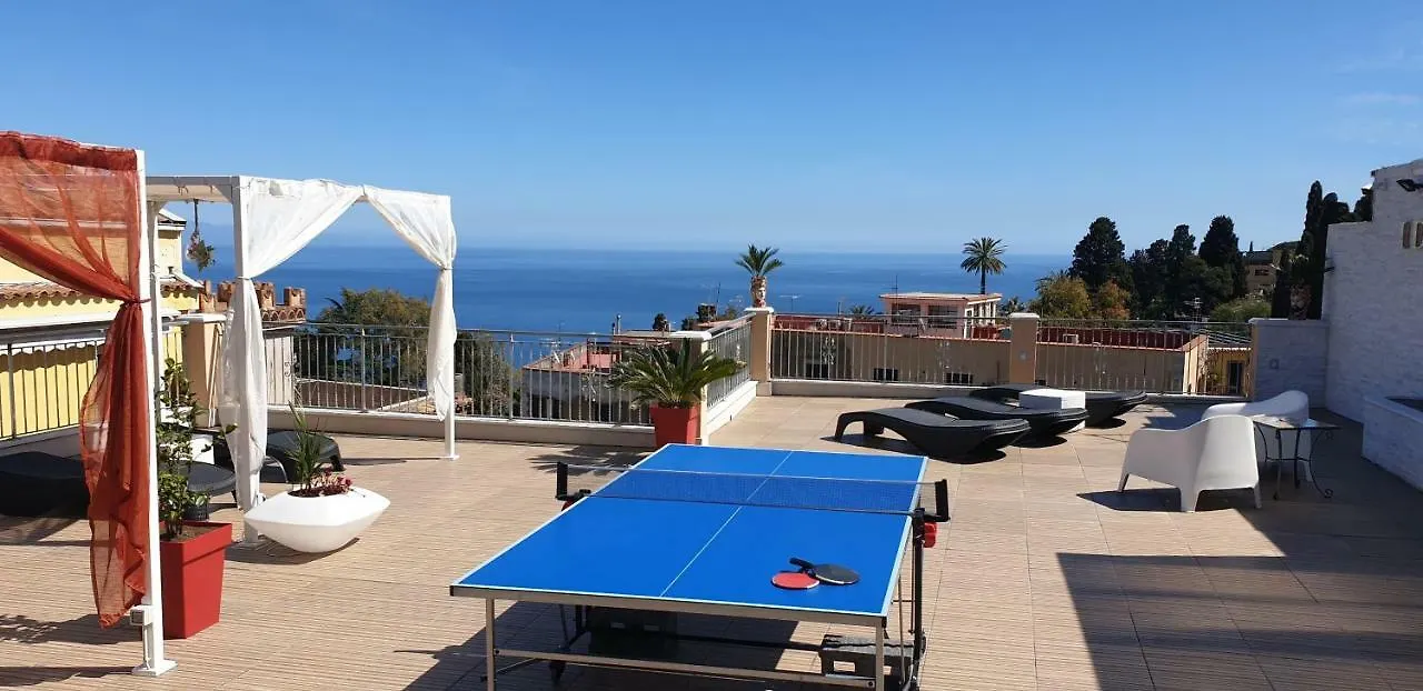 I Due Grifoni Apartments Taormina