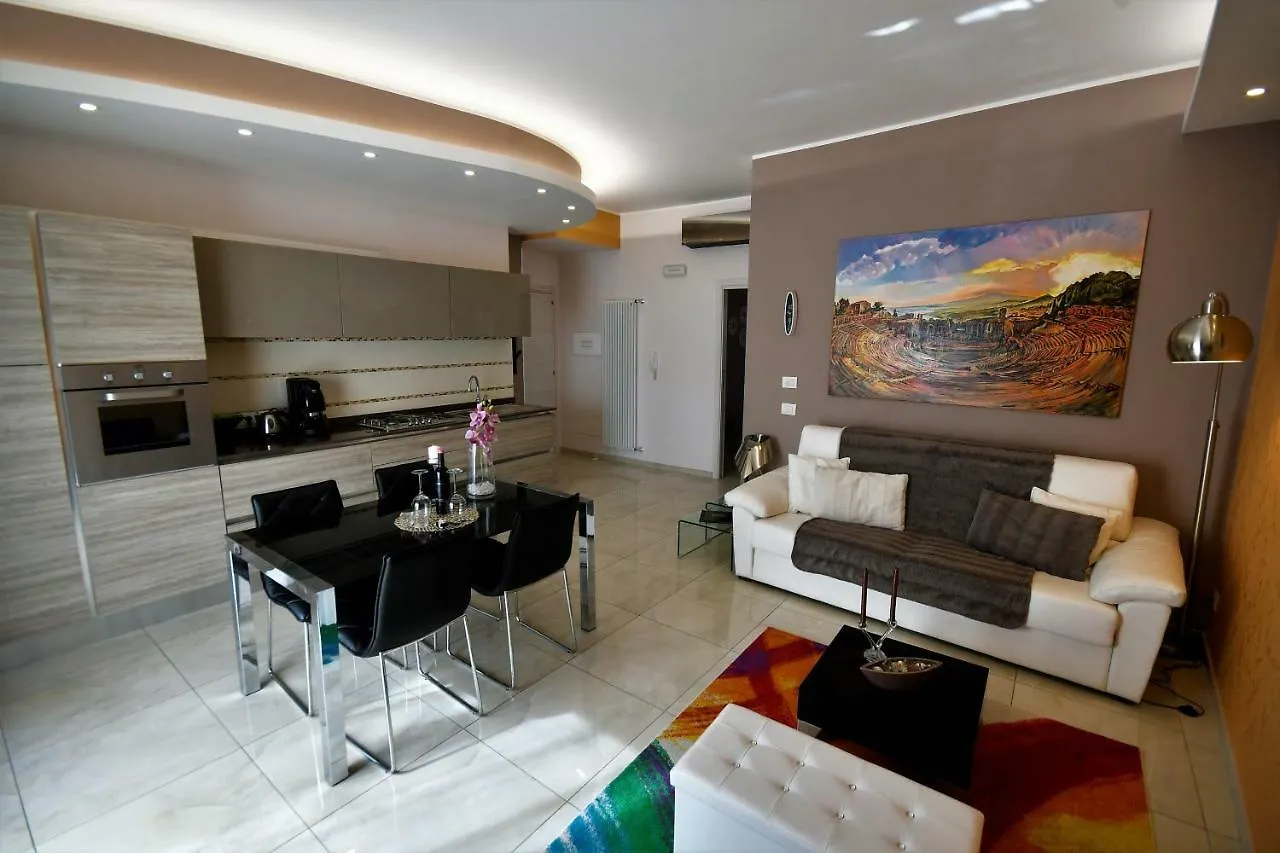 I Due Grifoni Apartments Taormina